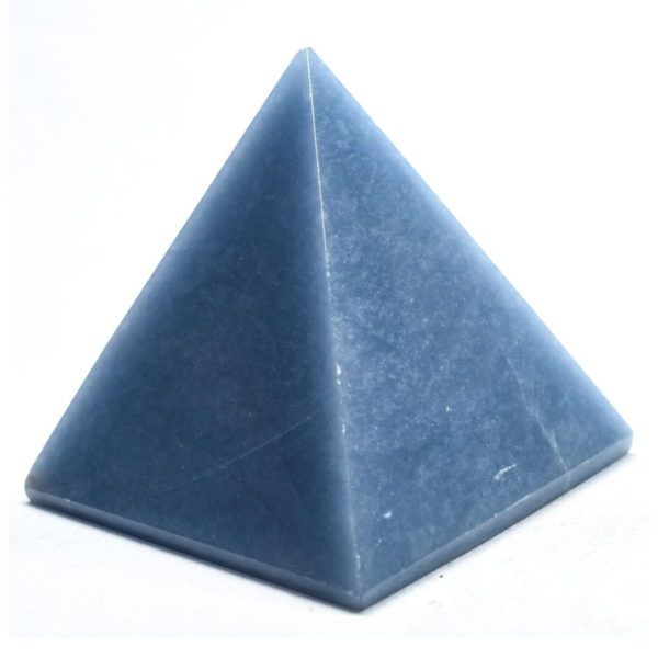 Angelite pyramide